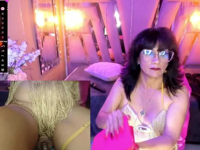 Live sex webcam photo for Ahytana #290165277