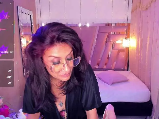 Live sex webcam photo for Ahytana #291759034