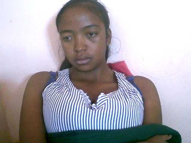 Live sex webcam photo for Aicha2 #276189806