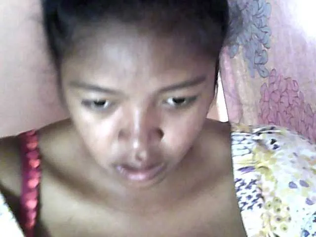 Live sex webcam photo for Aicha2 #276473672