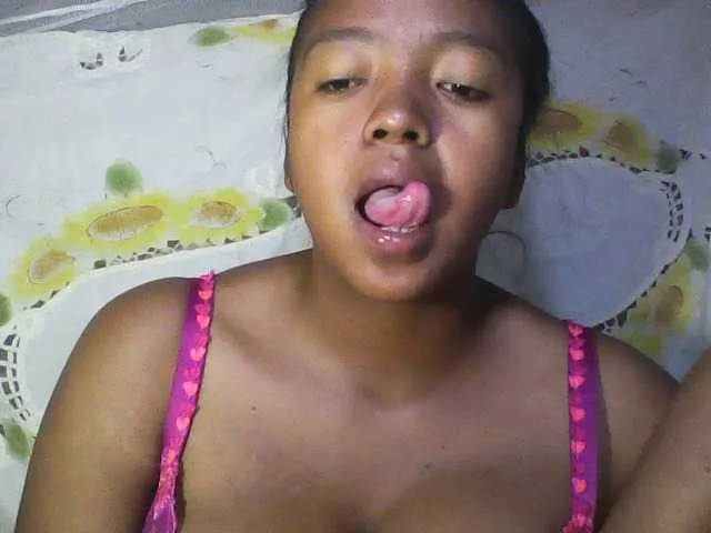 Live sex webcam photo for Aicha2 #278087045