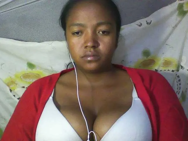 Live sex webcam photo for Aicha2 #278166644