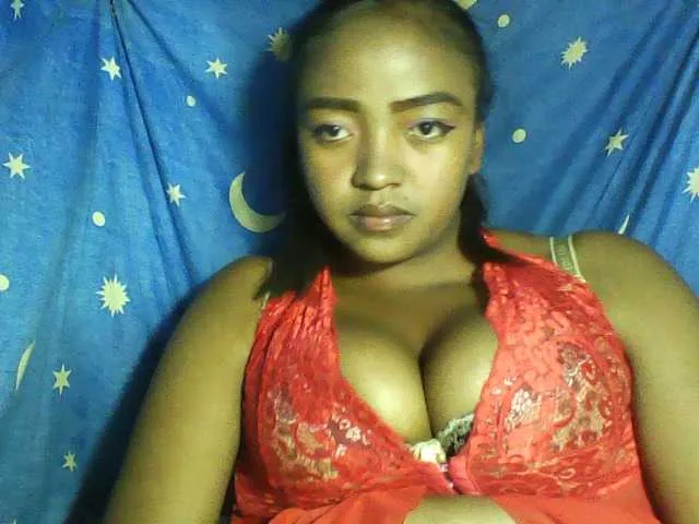 Live sex webcam photo for Aicha2 #278181091