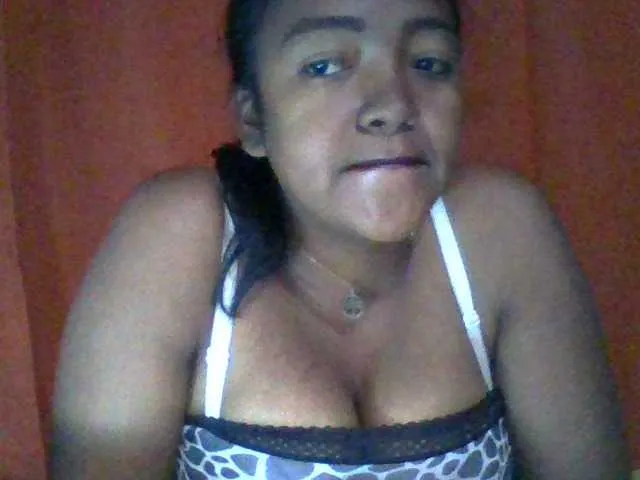 Live sex webcam photo for Aicha2 #291446088