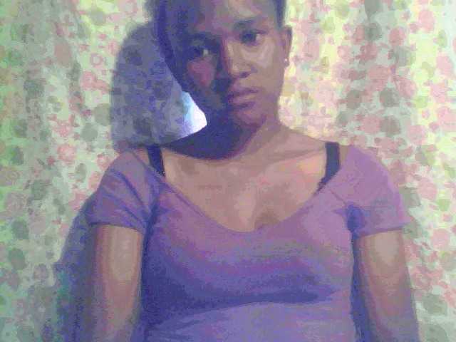 Live sex webcam photo for Aichah1 #274458561