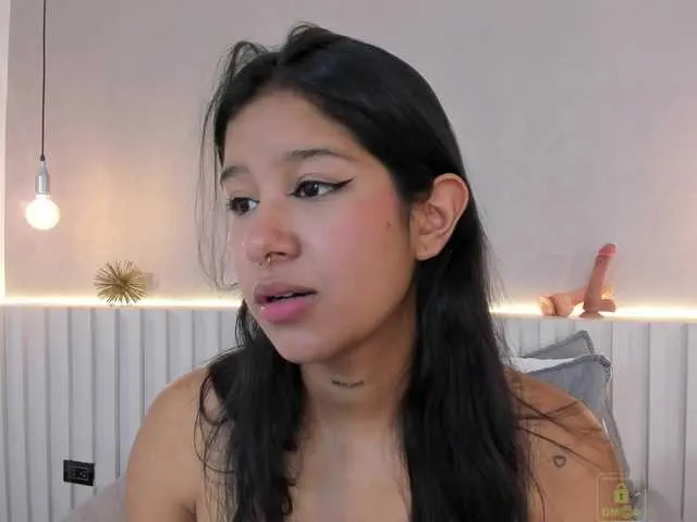 Live sex webcam photo for Aida-Moreno #290374625