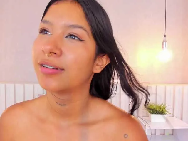 Live sex webcam photo for Aida-Moreno #290502094