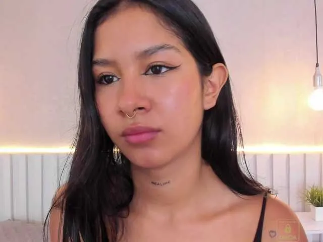 Live sex webcam photo for Aida-Moreno #290520286
