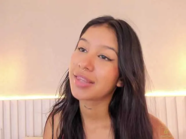 Live sex webcam photo for Aida-Moreno #290541722