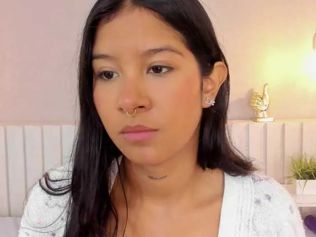 Live sex webcam photo for Aida-Moreno #290984536