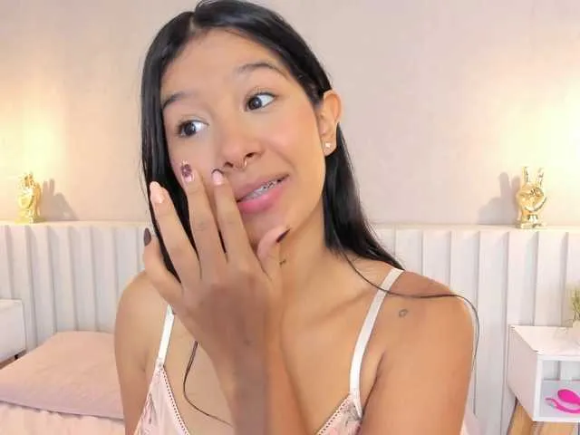 Live sex webcam photo for Aida-Moreno #291253042