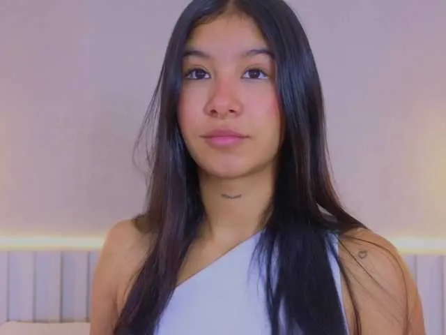 Live sex webcam photo for Aida-Moreno #291790643