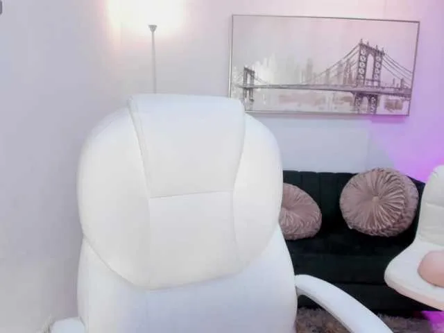 Live sex webcam photo for Aida-adams #291017932