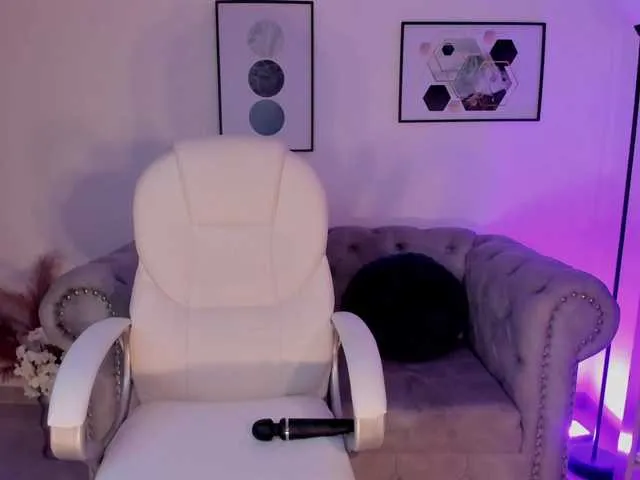 Live sex webcam photo for Aida-adams #291176281