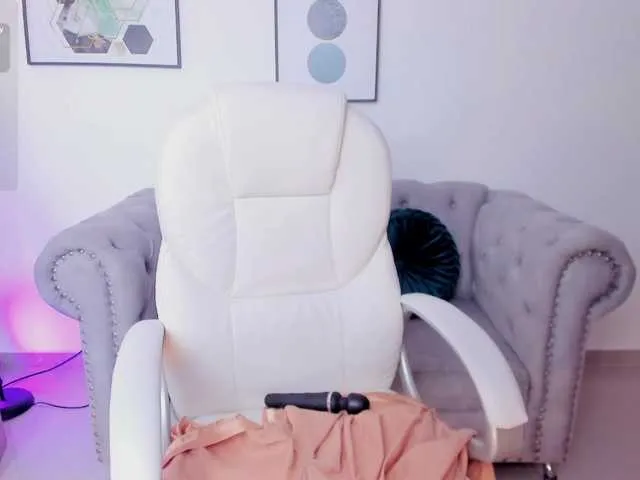 Live sex webcam photo for Aida-adams #291474698