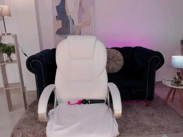 Live sex webcam photo for Aida-adams #291556564