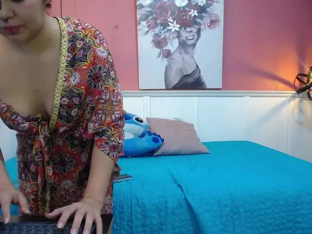 Live sex webcam photo for AidaHadi #276100242