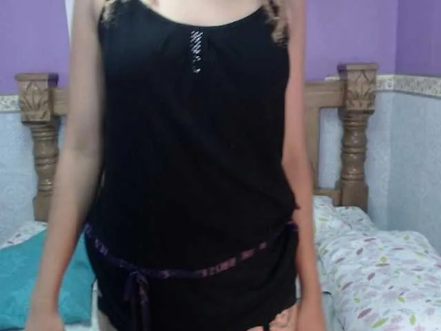 Live sex webcam photo for AidaWell #276884074