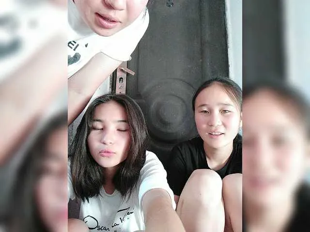 Live sex webcam photo for Aijalee1 #274124875