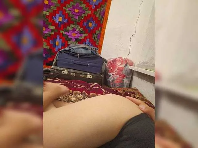 Live sex webcam photo for Aijalee1 #274127452