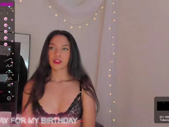 Live sex webcam photo for AileenCarter #273161547