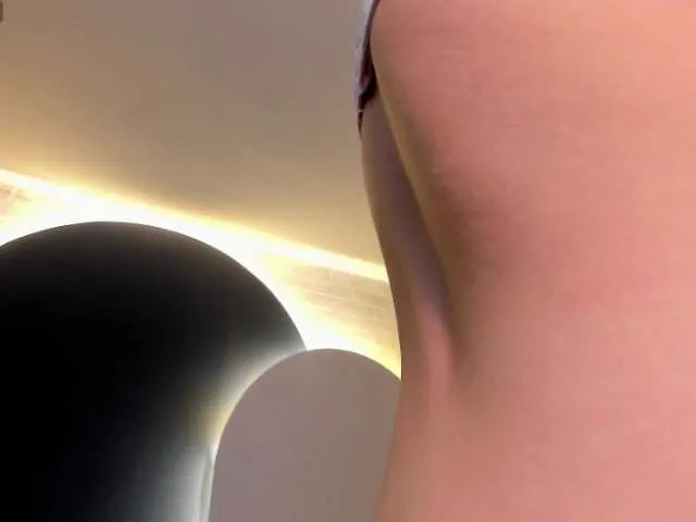 Live sex webcam photo for AileenVega #277226064