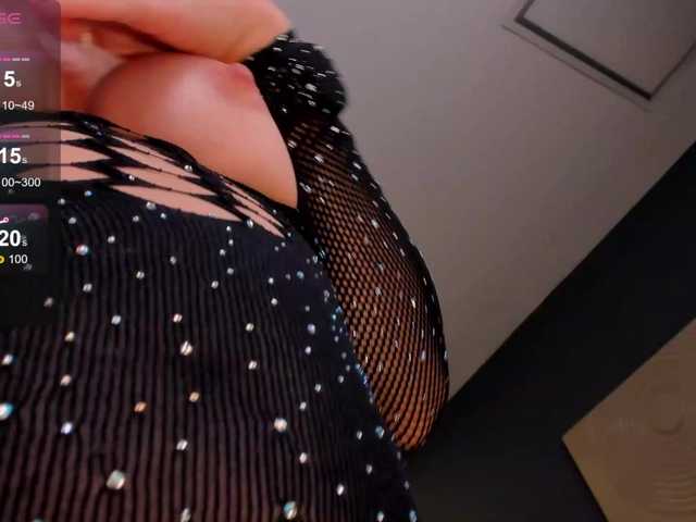 Live sex webcam photo for AileenVega #277937098