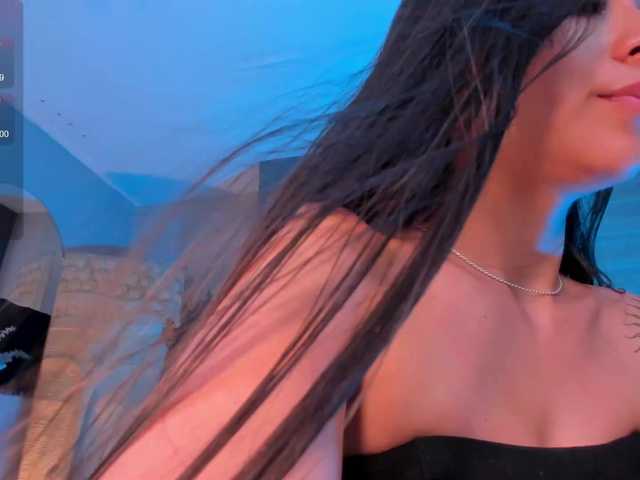 Live sex webcam photo for AileenVega #278143980