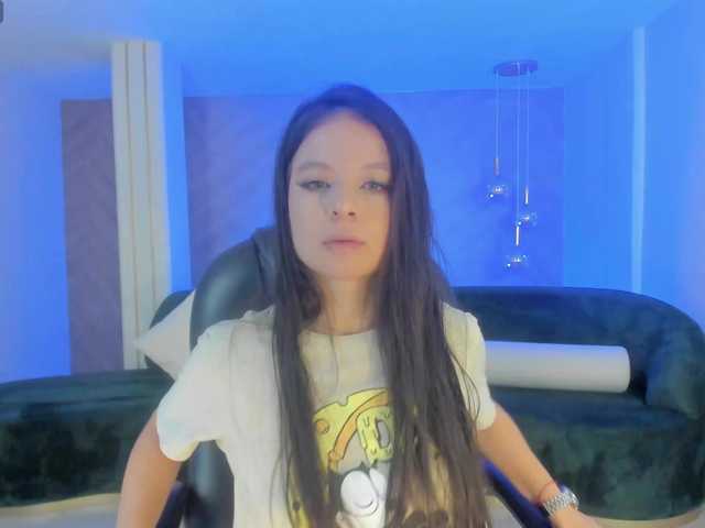 Live sex webcam photo for AileenVega #290620801