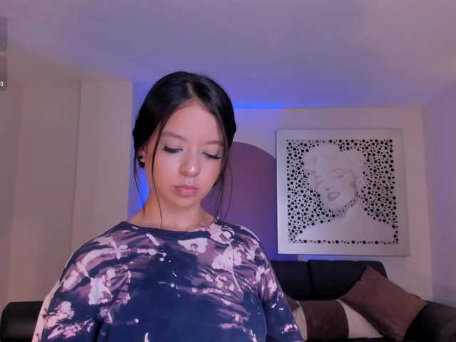 Live sex webcam photo for AileenVega #290766032