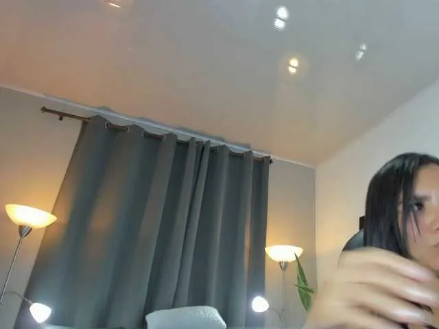 Live sex webcam photo for Ailin-Saenz #277650841