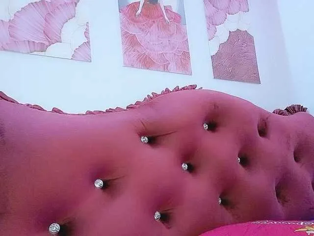 Live sex webcam photo for Aimee120 #291822810