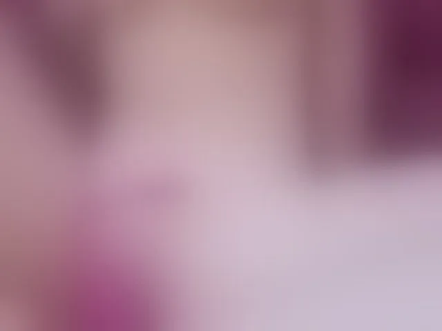 Live sex webcam photo for Aimee120 #293298786