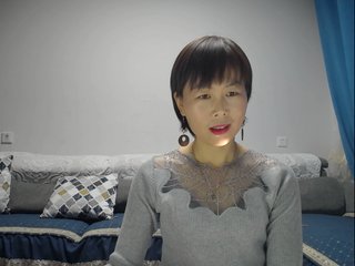 Live sex webcam photo for AimeeY #200478692