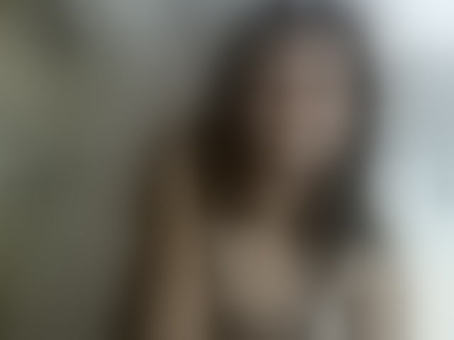 Live sex webcam photo for Aina9 #293904783