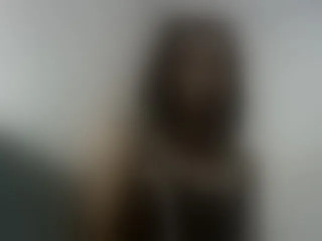 Live sex webcam photo for Aina9 #293987047