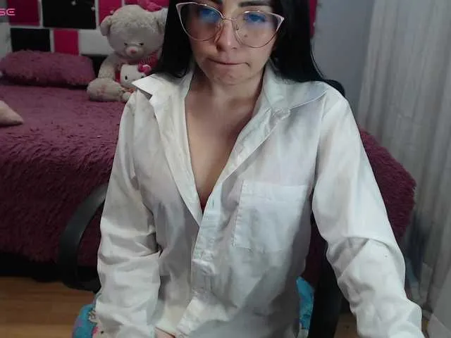 Live sex webcam photo for Ainara13 #291651758