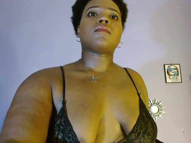 Live sex webcam photo for AinhoaFoster #277498709