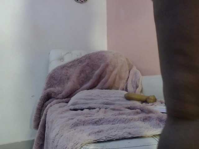 Live sex webcam photo for AinhoaFoster #277666374