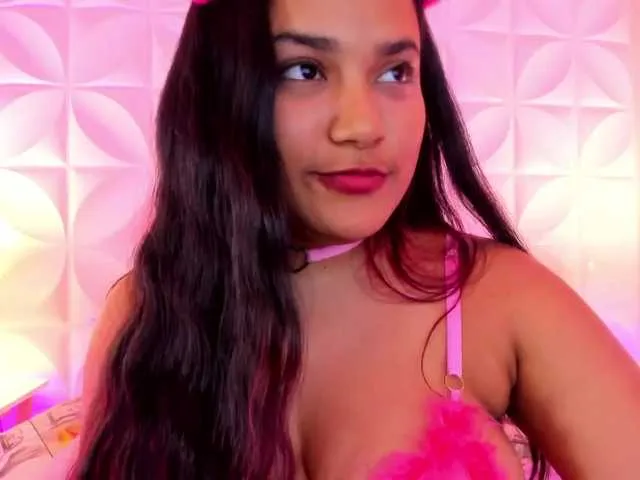 Live sex webcam photo for AinoaPalma #287998542