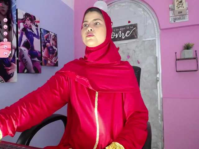 Live sex webcam photo for AishaAmin #276759468