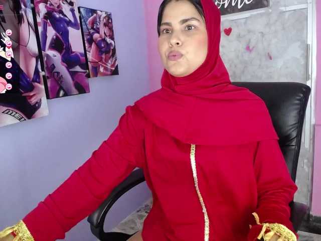 Live sex webcam photo for AishaAmin #276761547