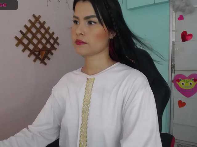 Live sex webcam photo for AishaAmin #277243120