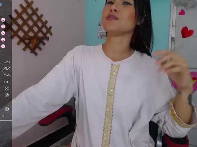 Live sex webcam photo for AishaAmin #277244945