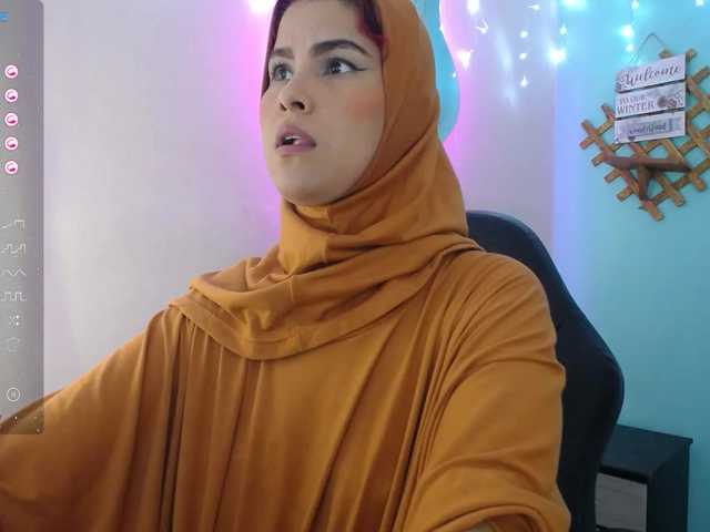 Live sex webcam photo for AishaAmin #277482821