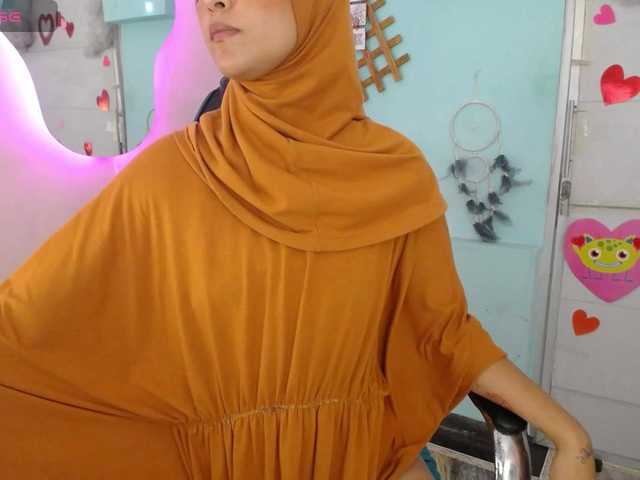 Live sex webcam photo for AishaAmin #277862985