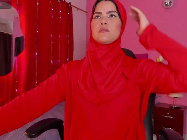 Live sex webcam photo for AishaAmin #277978720