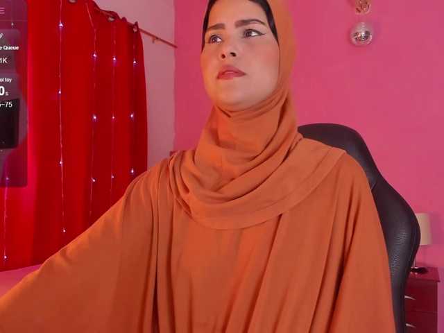 Live sex webcam photo for AishaAmin #277997355