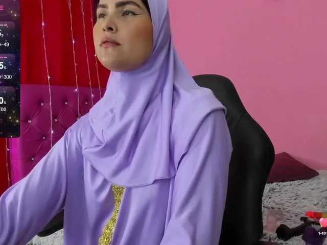 Live sex webcam photo for AishaAmin #288484902