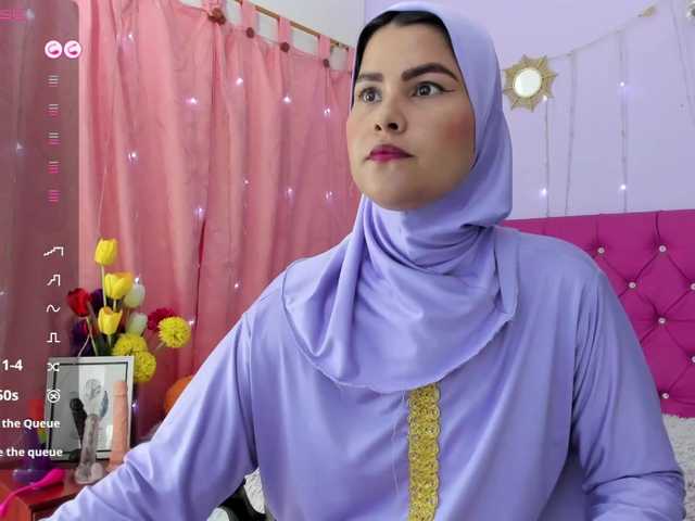 Live sex webcam photo for AishaAmin #290235291